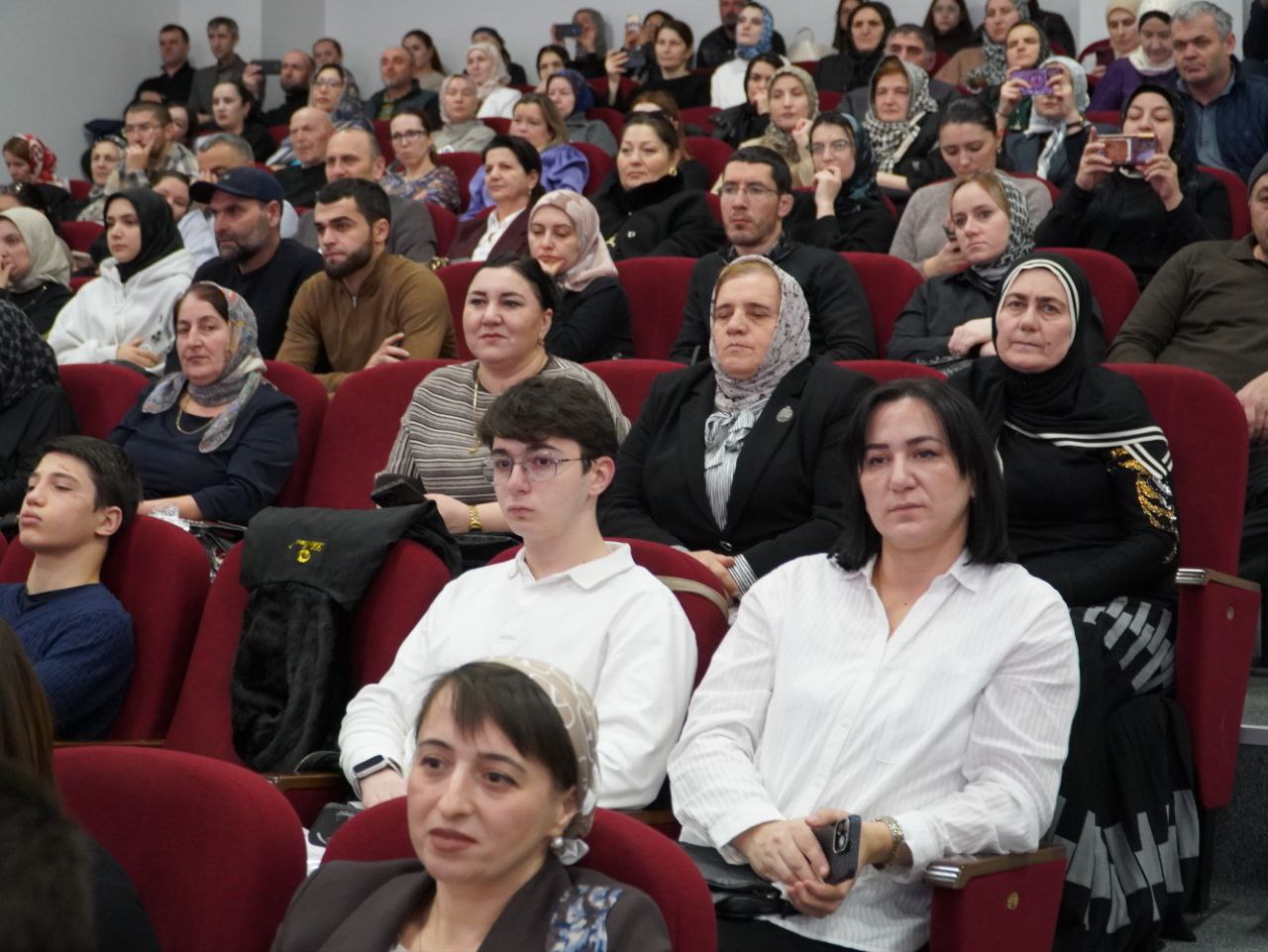 Победителей и призёров республиканских профессиональных конкурсов отметили в Истпарке